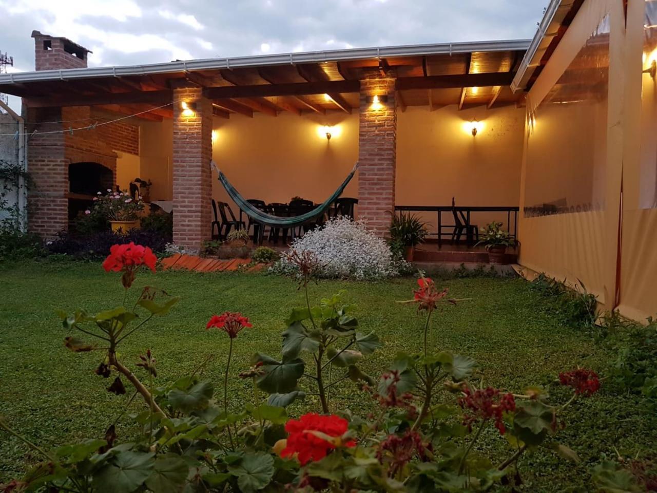 Accueillant Auberge Salta Exterior photo